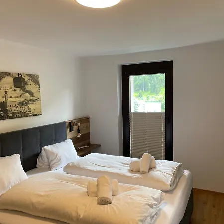 Apartament Haus Willibald Saalbach-Hinterglemm Zewnętrze zdjęcie
