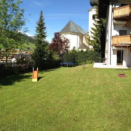 Apartament Haus Willibald Saalbach-Hinterglemm Zewnętrze zdjęcie