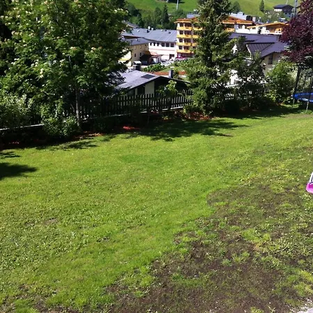 Apartament Haus Willibald Saalbach-Hinterglemm Zewnętrze zdjęcie
