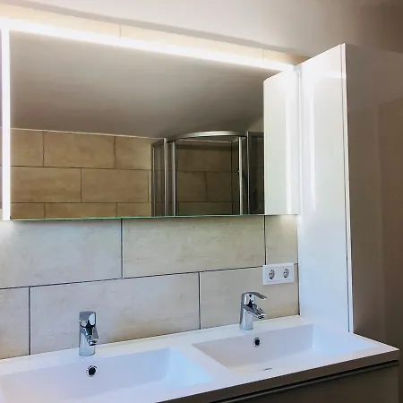 Apartament Haus Willibald Saalbach-Hinterglemm Zewnętrze zdjęcie