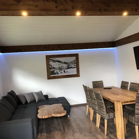 Apartament Haus Willibald Saalbach-Hinterglemm Zewnętrze zdjęcie